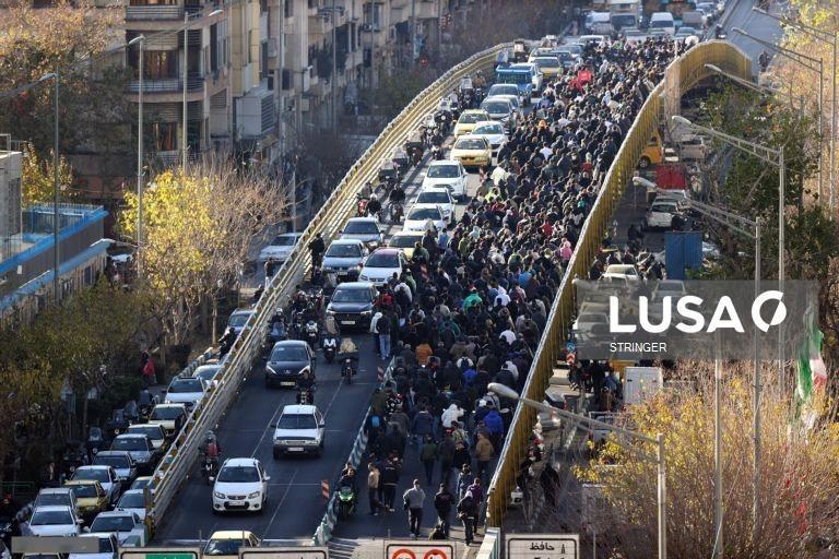 2026 年 1 月 3 日发表讲话，誓言伊朗绝不向 “敌人” 屈服，同时回应国