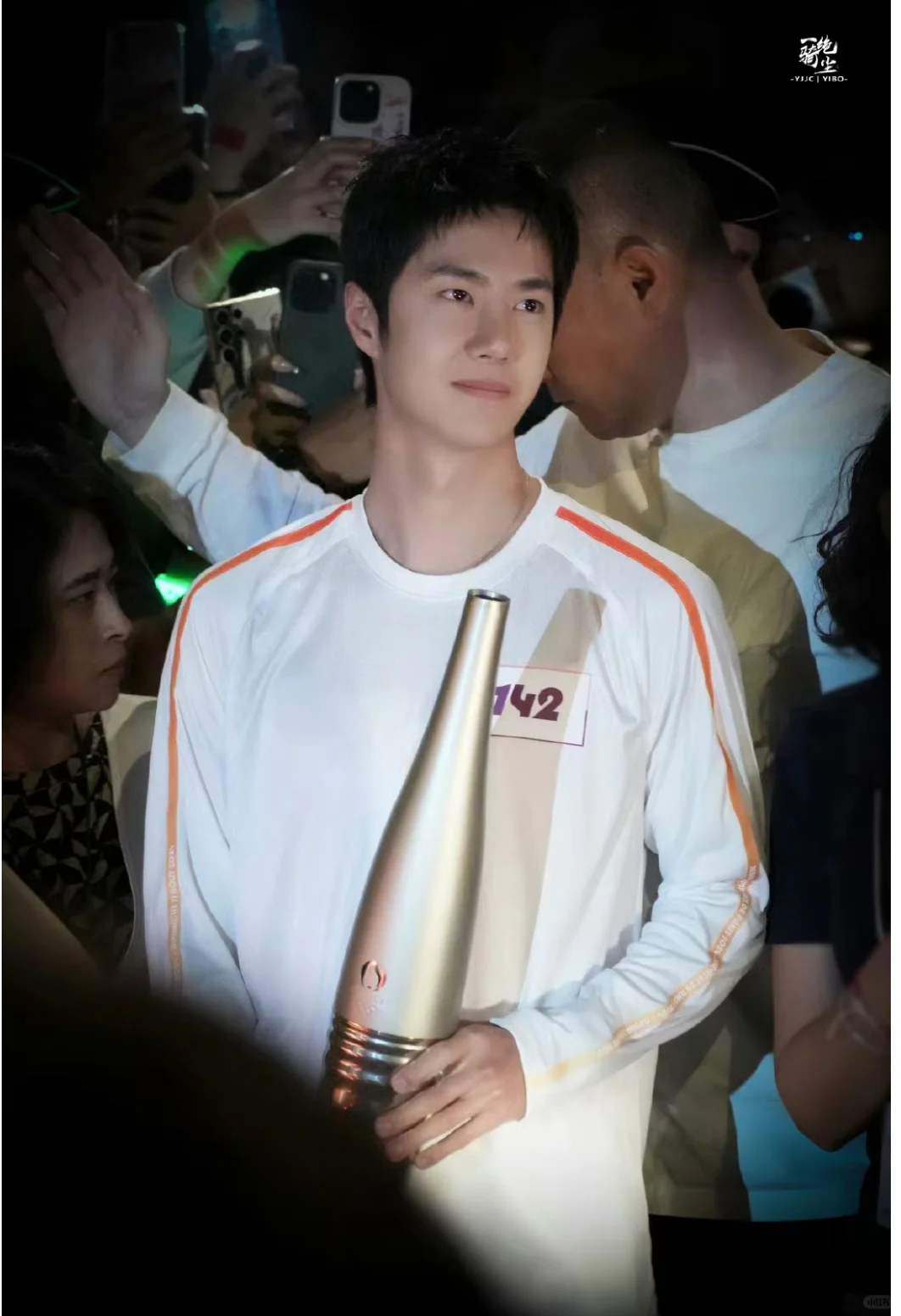 加油！王一博！