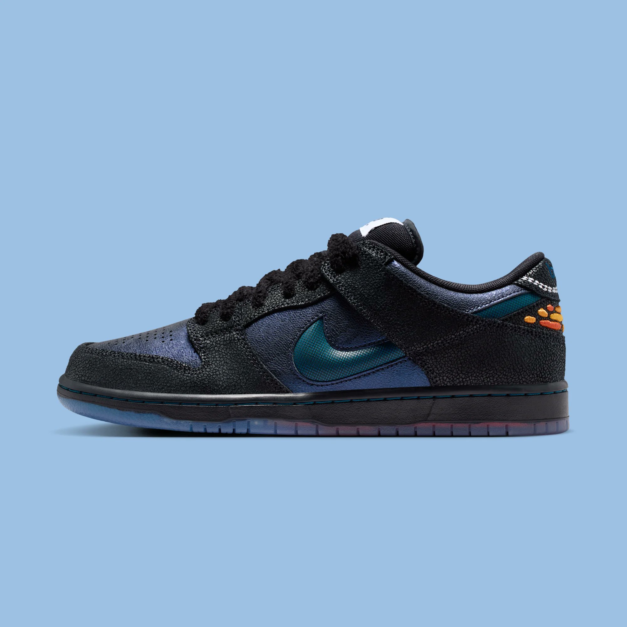 Bluetile x Nike SB Dunk Low Pro QS Bluet