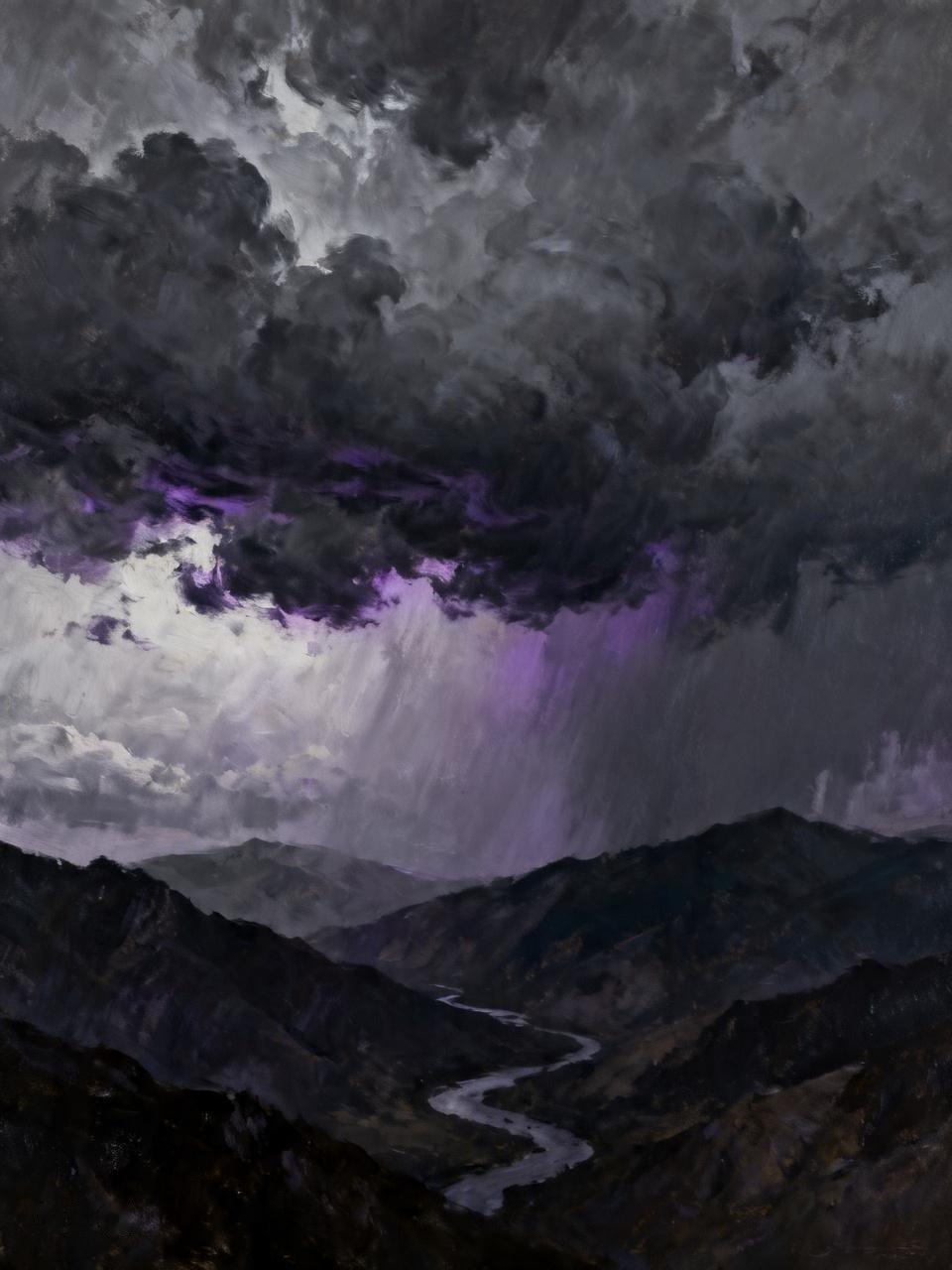 印度近年不断加大军费投入，大肆引进先进武器装备，军事野心持续膨胀。在边境地区频繁