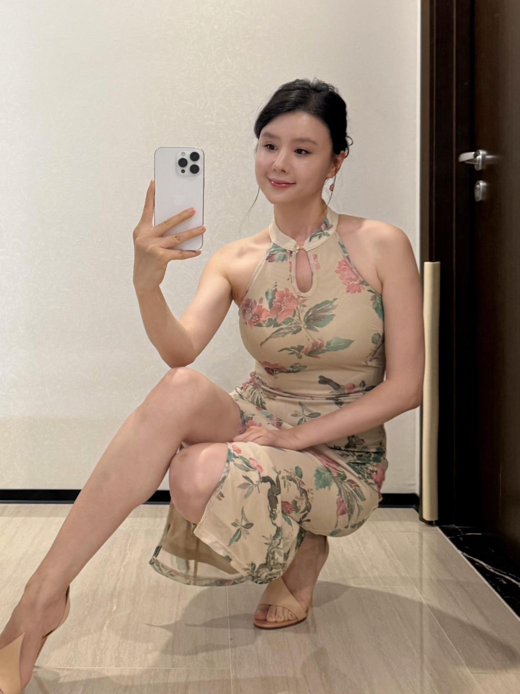 35岁才懂得，
中年不是下坡路，
而是人生另一段爬坡的开始。

终于穿上了那件心