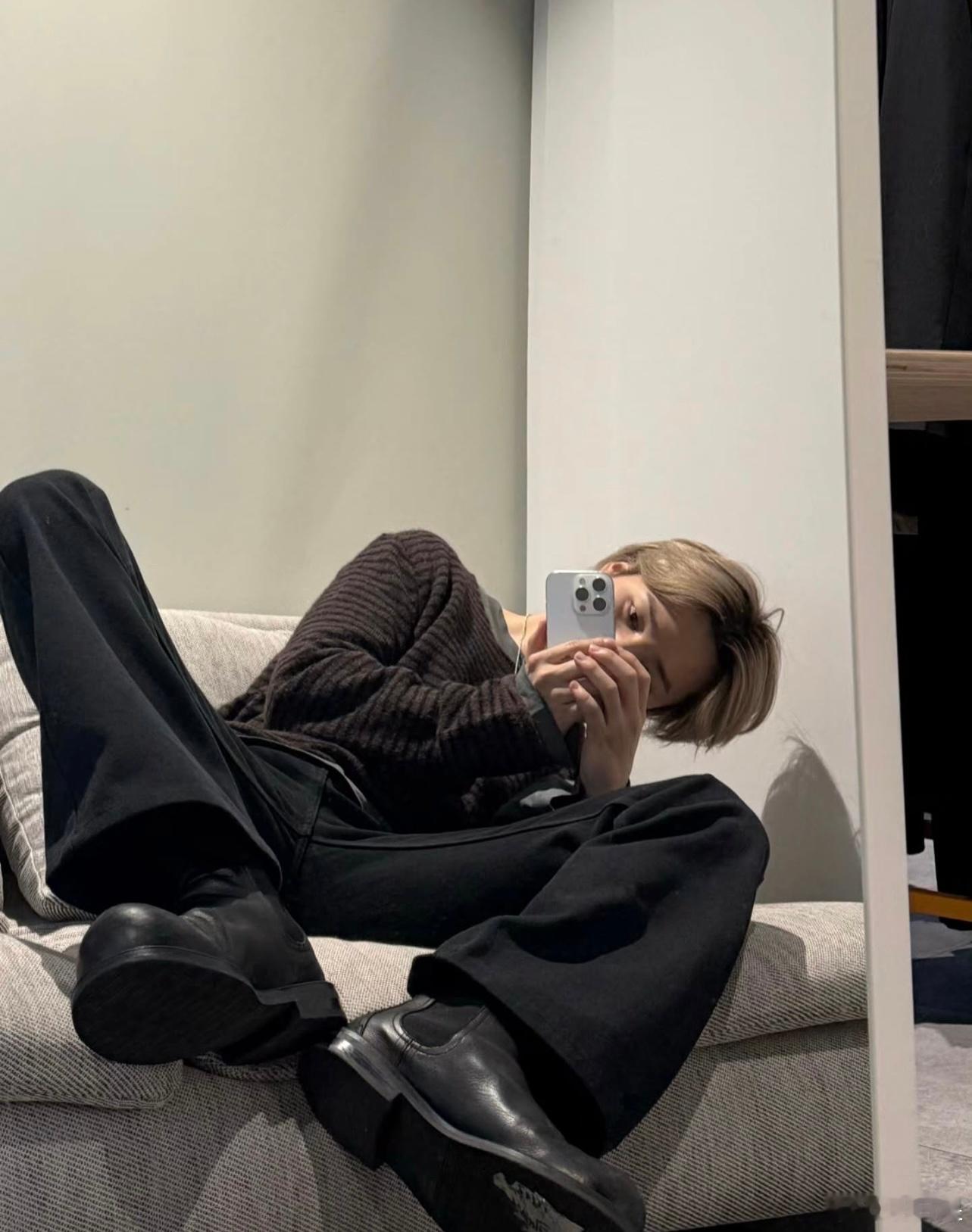 这谁？明日米老公吗？ 