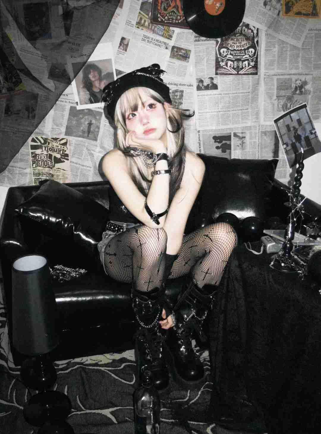 少女摄影|NO.0241期
喵～
做你的小猫可以吗？