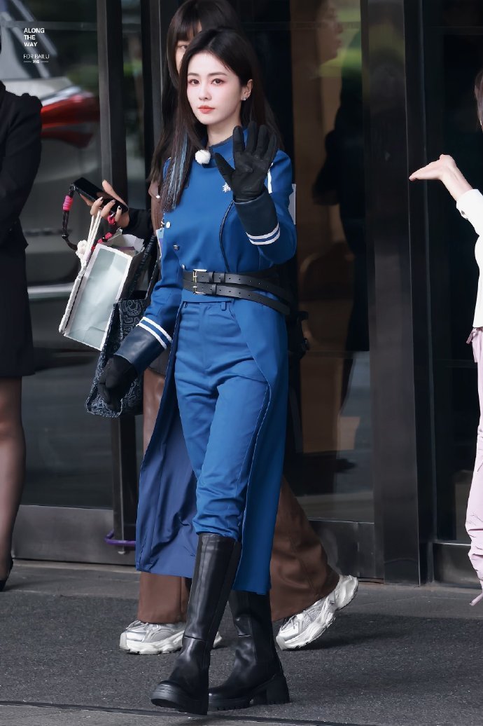 白鹿，范丞丞，张真源，宋雨琦，陈哲远，章若楠 奔跑吧全员蓝色造型路透来了，你最喜