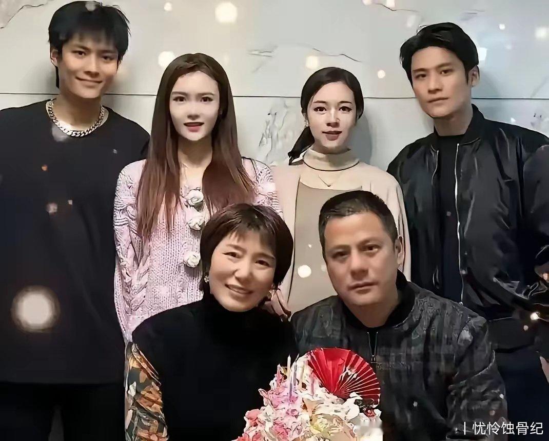 守住几十亿身家，三代躺平都花不完，可小杨哥偏不，非要剑走偏锋，正经做品质的路摆在