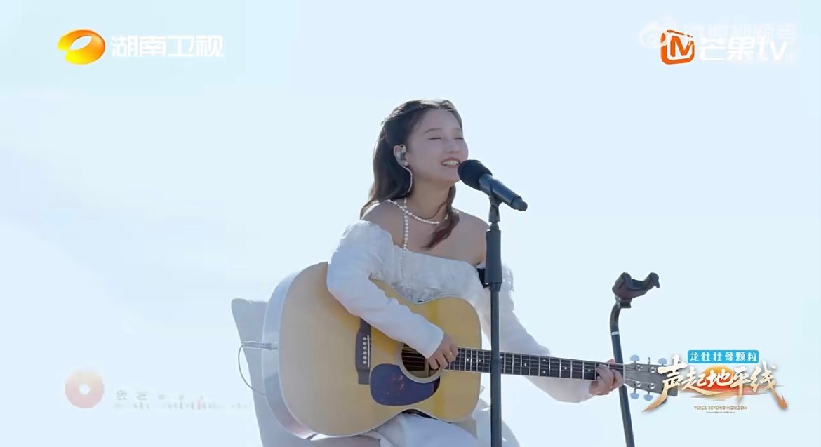 我单恋的时候就这样 听完《Каалай берем》狠狠代入，努尔乔尔蓬的歌声，