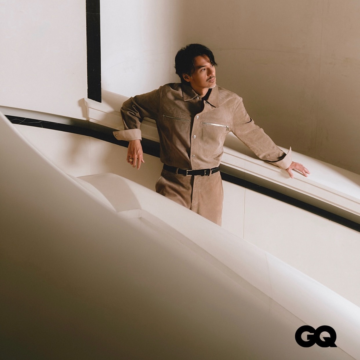 GQ HK 创刊封面：此次创刊邀请了五位封面人物：冯德伦 身穿Canali 服饰