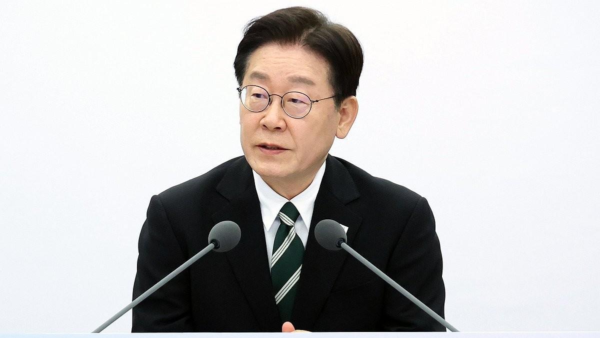 韩国总统李在明：政府将负责确保恢复“慰安妇”受害者名誉

 
 
 


 
 