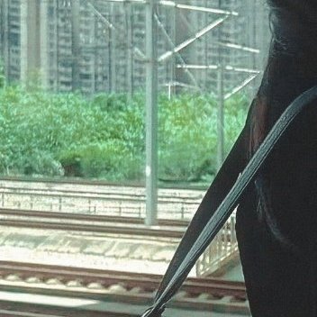 杨幂阳光信用 🌞每日一善 【晚安】愿你以快乐为盾，直面各种艰难险阻。我们常常反