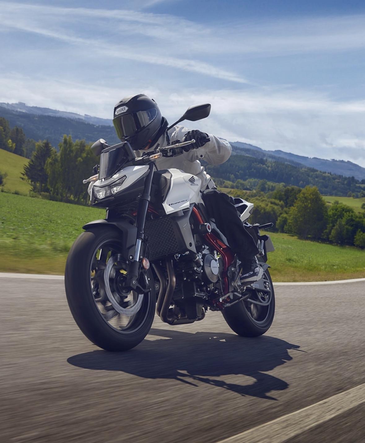 生活，不必慌慌张张
路虽远，行则将至
事虽难，做则可成💪
愿你接下来事事