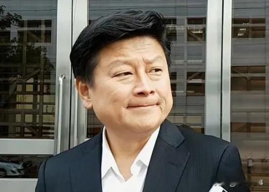傅崐萁铁了心的要访问大陆，恐怕由多人行变成单人行了！
   傅崐萁访问大陆自从宣
