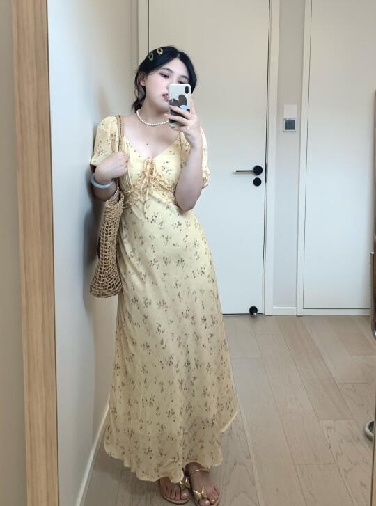 🌼哇 穿上就给自己加分的连衣裙！