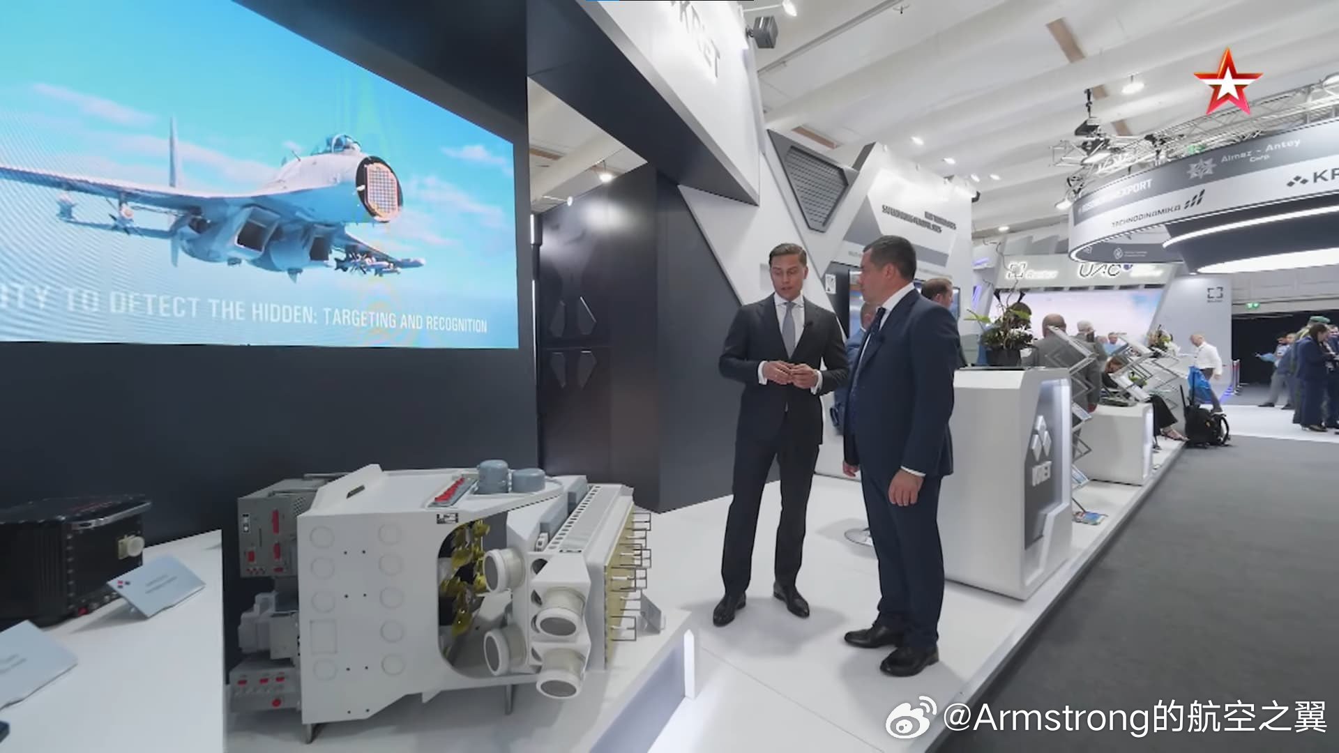 烽火问鼎计划 俄罗最近展示的用于苏-35S的新型有源相控阵雷达仅有896个收发模