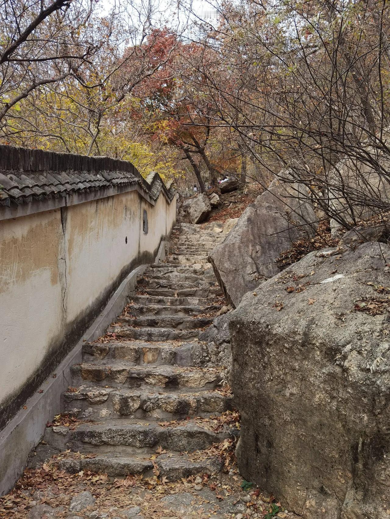 莱州寒同山神仙洞。