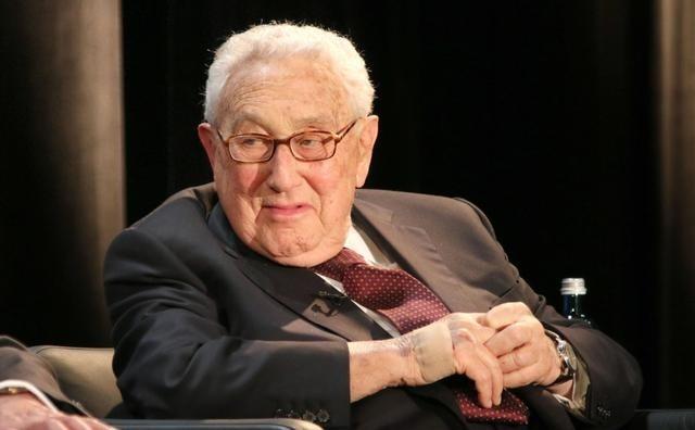 基辛格惊天预言：中美必爆大战，普京即将倒台，日本变身反华前线，台湾地区成最大牺牲