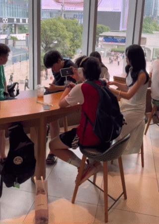 环境基础打游戏就不基础当代年轻人随地大小游戏现状别太真实了！果然环境基础打游戏就