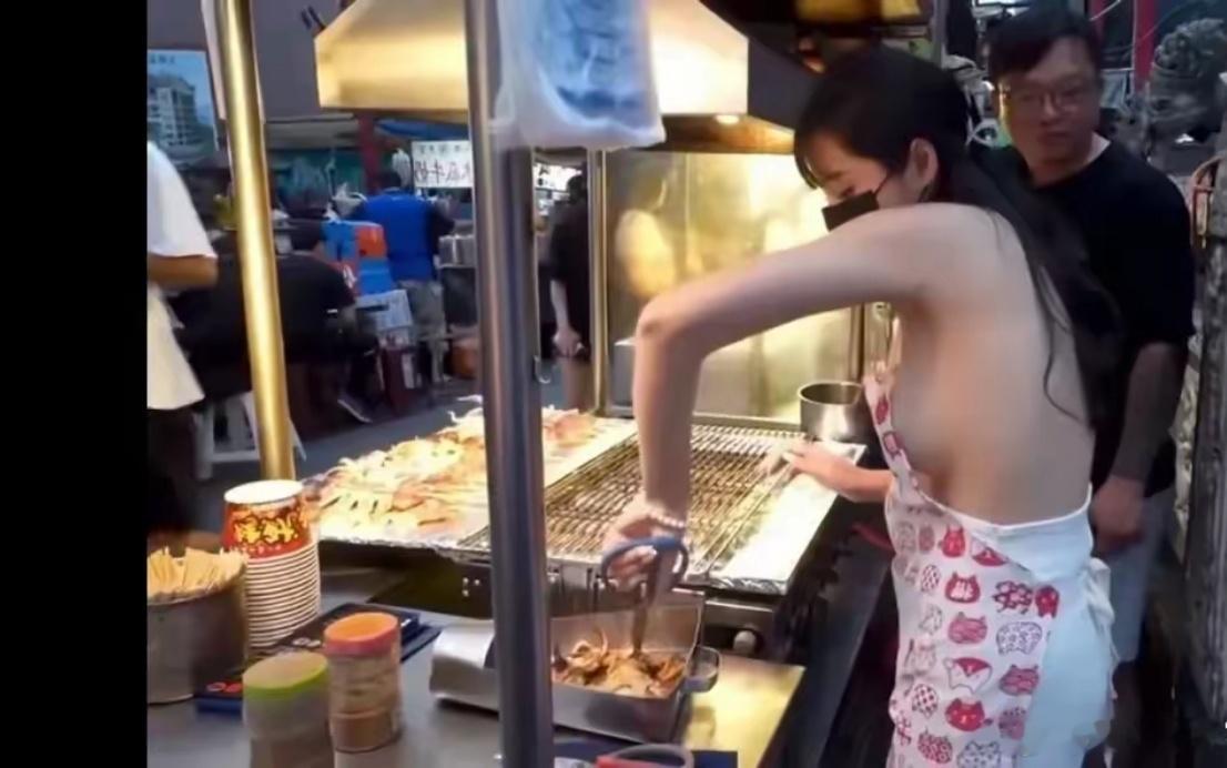 东南某省，街头的“烧饼西施”。[黑线][汗] 