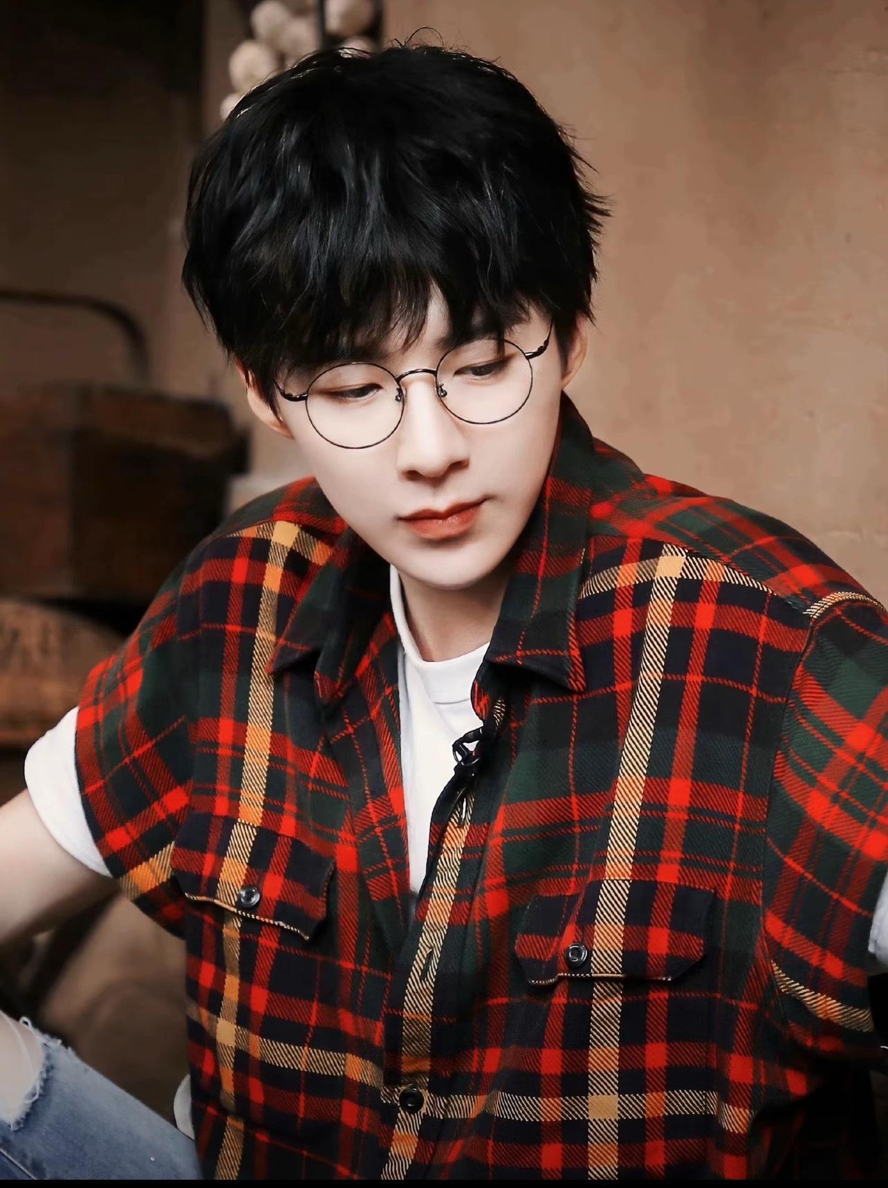 本周我完成了连续7天铁粉打卡，与的铁粉值额外增加1分！每天要像盛开的花朵一样热烈