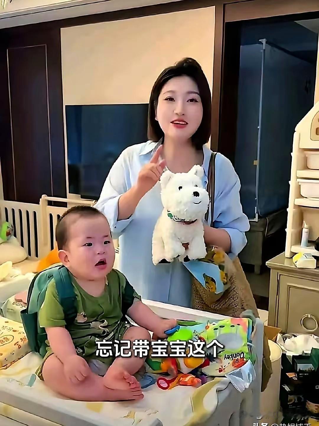 王暖暖晒娃被网暴，黑子说孩子长得像泰国人，还说她选择帅哥的基因之类的话。

其实