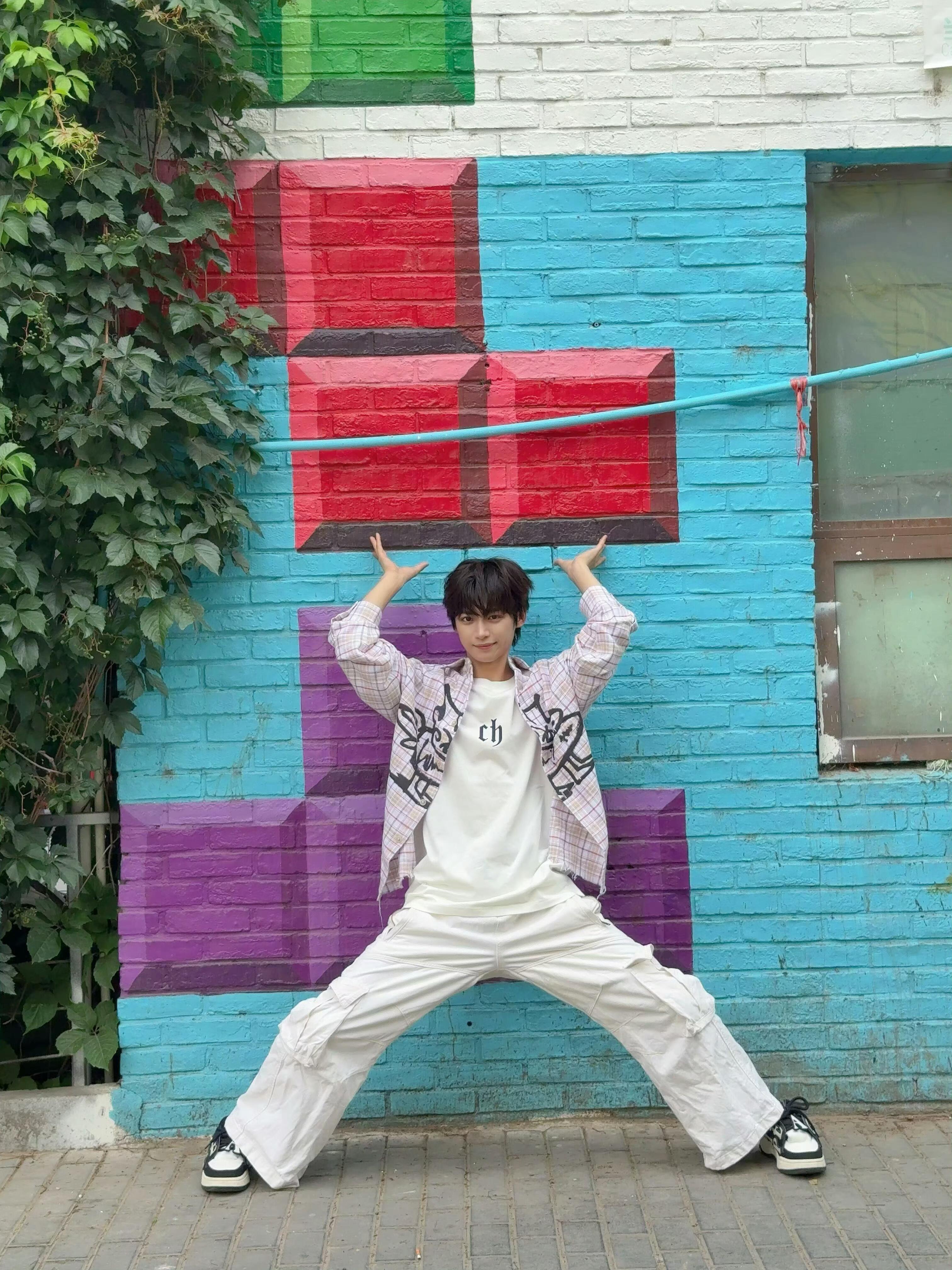 内娱最决绝的解约声明这个小男孩那么刚的嘛？哇哦～有点东西[并不简单] ​​​