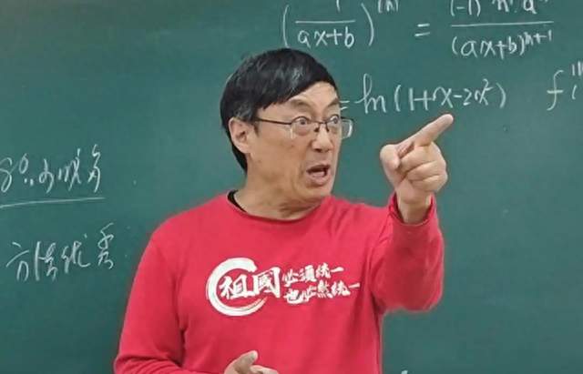 全网炸锅！汤家凤呼吁取消英语主科地位：不学历史学外语本末倒置