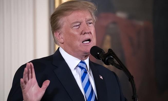 霍尔木兹海峡的风云突变，成为美伊对抗的最新战场，也让全球见证了一场教科书级别的博