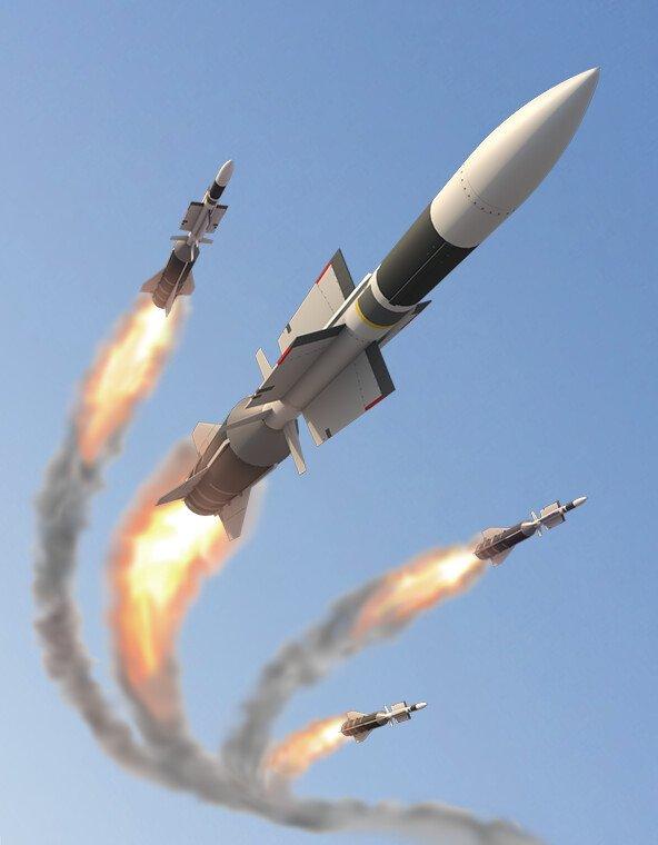 据媒体报道，在遭到美以攻击后，伊朗的反击是“八面开花”——同时袭击了包括以色列在