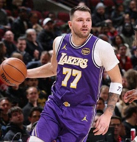 又杀疯了！东契奇46分7篮板11助攻！

——全场出战38分钟
——投篮25中1