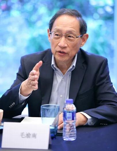 作为军统的爪牙，毛人凤跟妻子向影心可谓是臭名昭著，但出人意料的是，他们俩的子女中