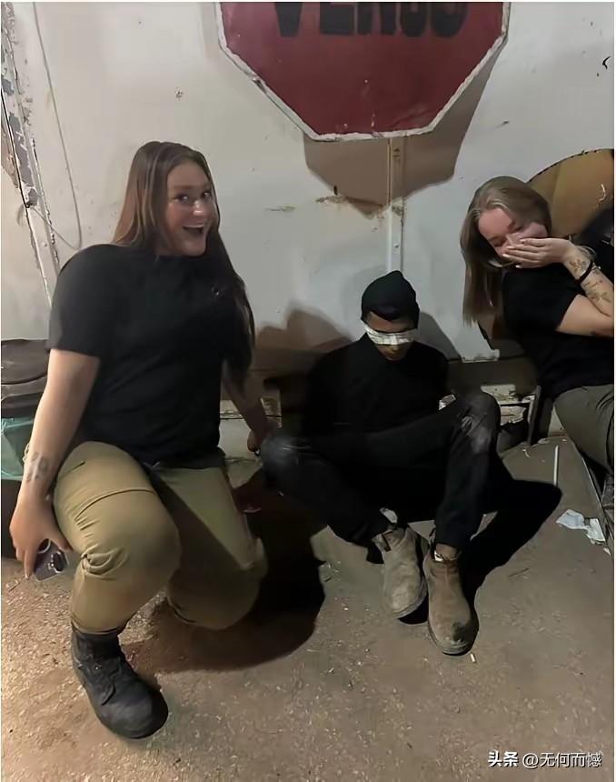 按道理说，女性应该天然是善良的，因为女性就是母性，母性是有爱的，可是画面的情景，