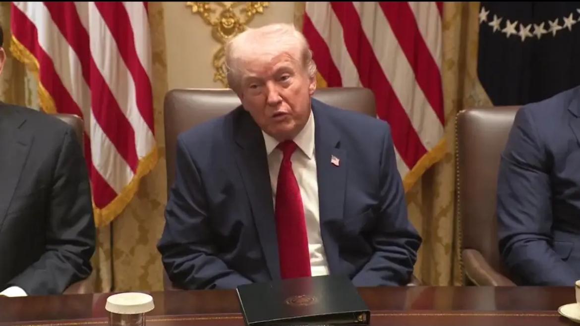 早报！特朗普昨晚（北京时间3月26日晚）表示：“乌克兰战争不是我们的战争……乌克