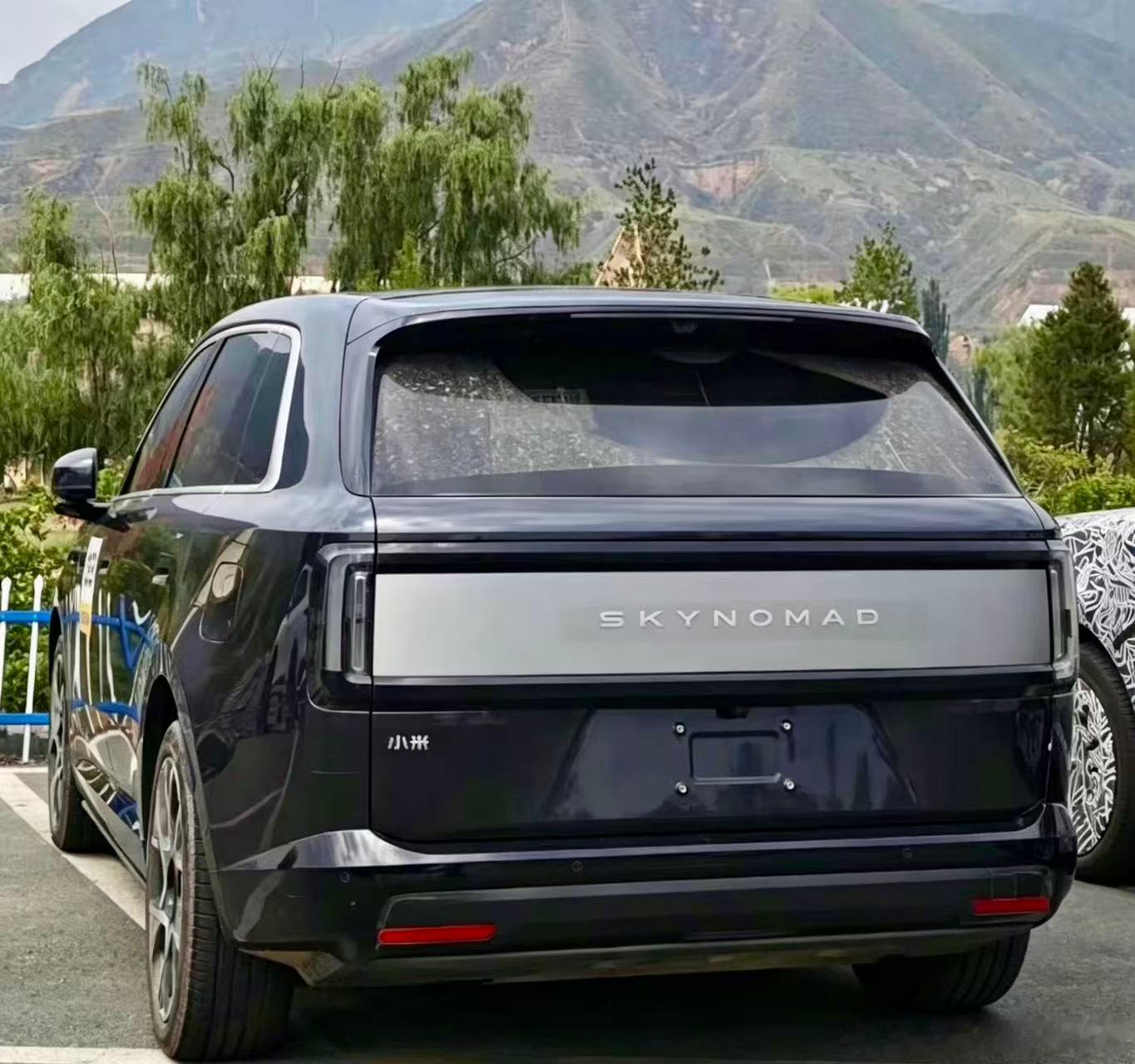 小米澎程N70路测实车？真车质感也挺不错啊，挺霸气的，大家觉得呢？更高配的小米澎