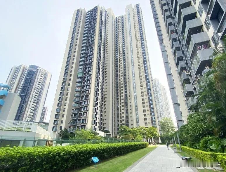 半岛城邦海景房7折拍卖……

半岛城邦二期海景房只要7.8万，近期在拍的是半岛城