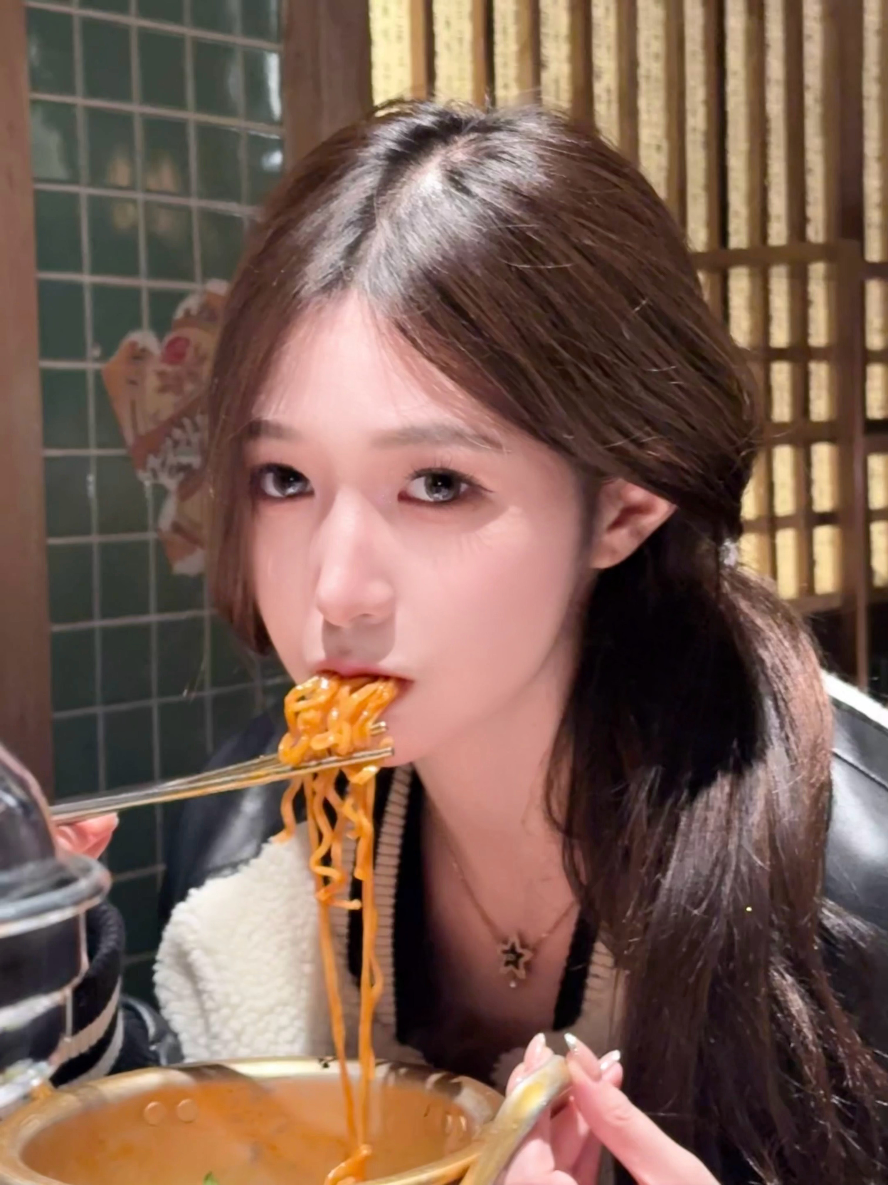 火鸡面终结者🍜ॱଳ͘我真的好爱吃肉本家！！ 