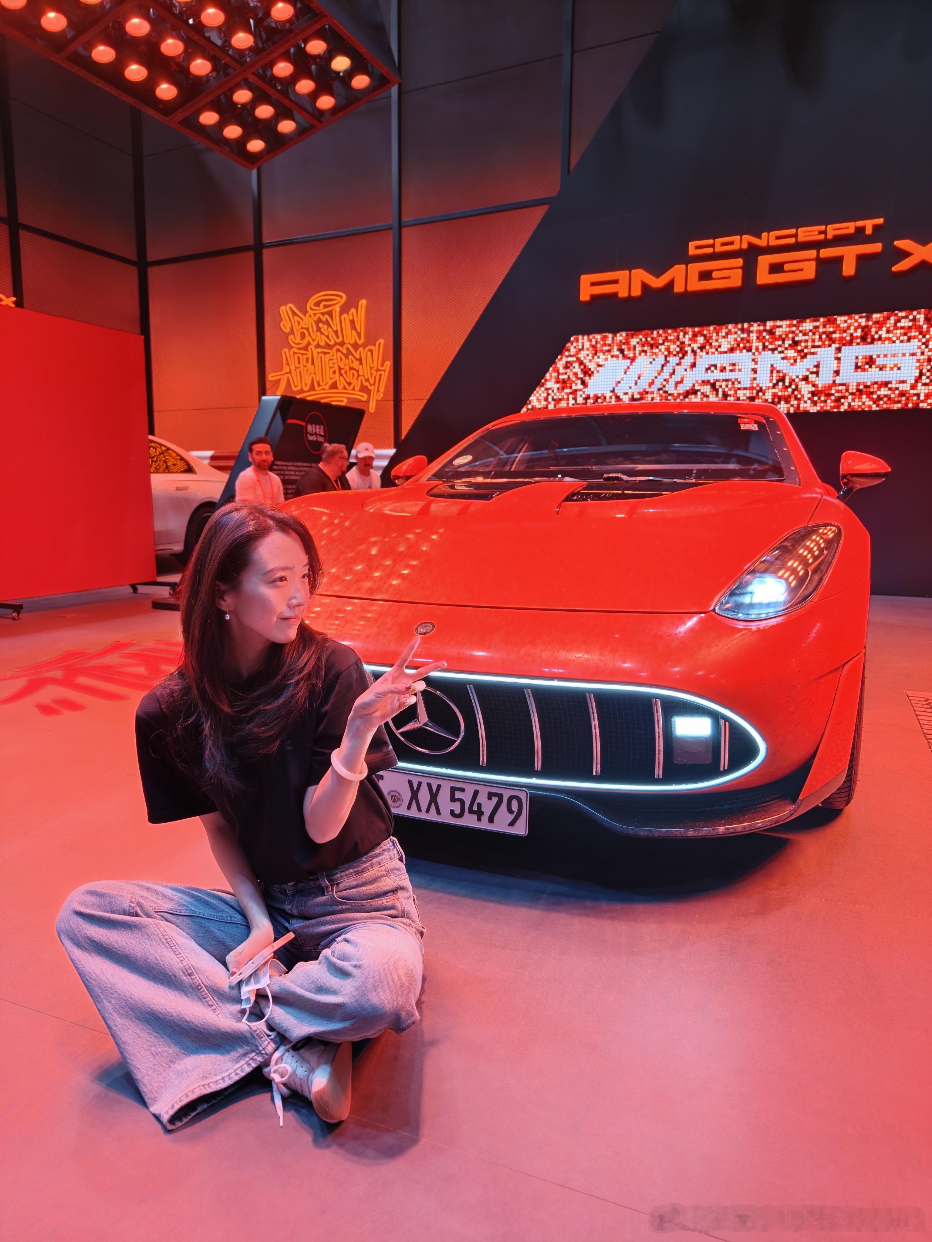 昨天在2025奔驰科技创新日上好好学习了下什么叫轴向磁通电机，会用在纯电AMG上