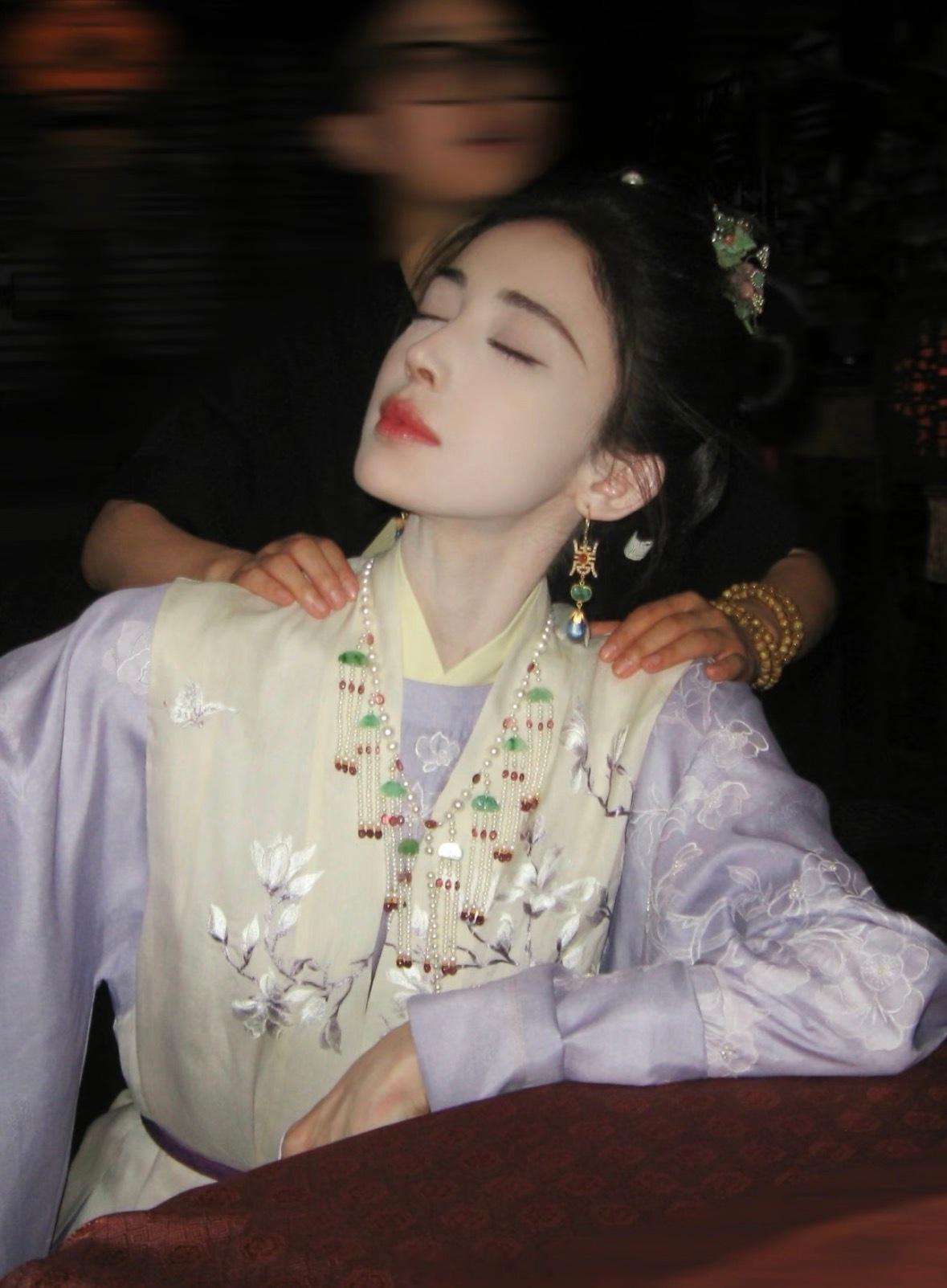 荣善宝我的私心《玉茗茶骨》这女尊文没有娜扎不行！！ 