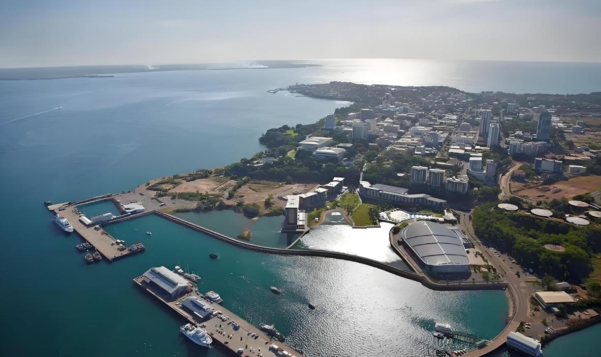 澳大利亚又站在国运的十字路口，是否收回中国合法租赁的达尔文港再次引发巨大争议。真