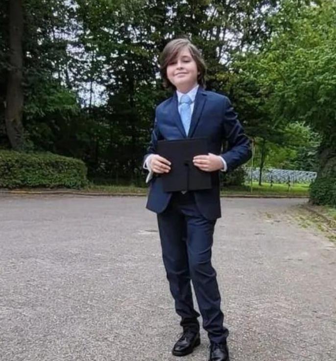 如何评价网传15岁量子力学博士Laurent H. A. Simons神童的学术