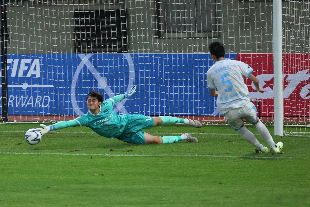 宁波FC年轻球员全力拼搏交出成长答卷 6月20日足协杯第四轮，宁波FC0比2不敌