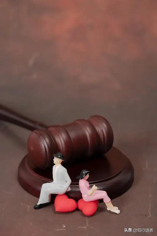 注意，你不能约束对象跟别人正常社交。

最高人民法院以案释法，明确指出长期限制配