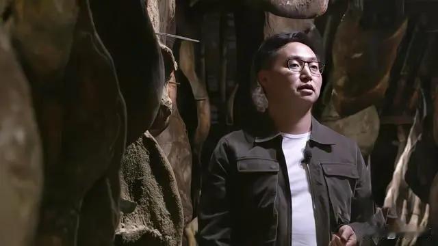[微笑]2018年，一云南小伙耗尽所有家产，全部买了猪肉，随后全部放在神秘的山洞