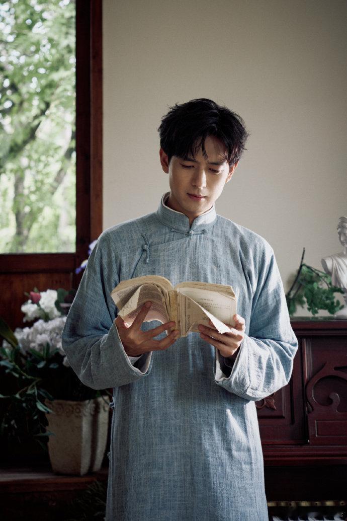 .李现新剧对师父又爱又恨李现新剧被师父救赎也被伤害不单纯善恶对立，师父有悔过也有