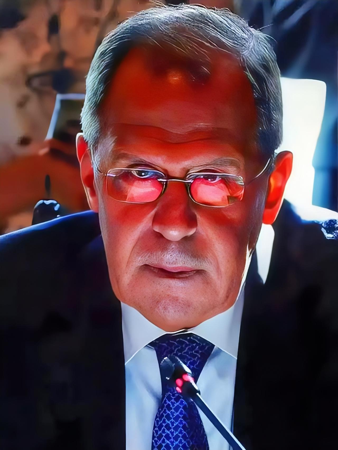 俄美会谈谈“持久和平”：谁的和平？谁的代价？

快讯！快讯！
俄罗斯突然宣布了