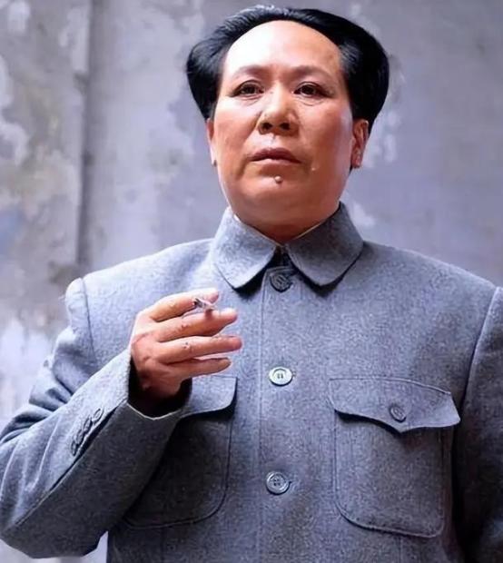 中日关系：中国为何长期战略克制不主动出手？

麻烦看官老爷们右上角点击一下“关注