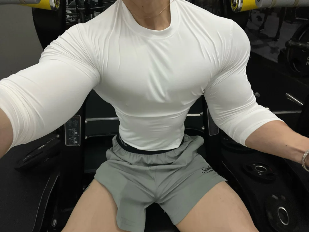夏日肌肉💪🏻训练清爽穿搭
