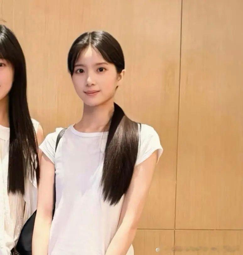 李思潼线下偶遇 