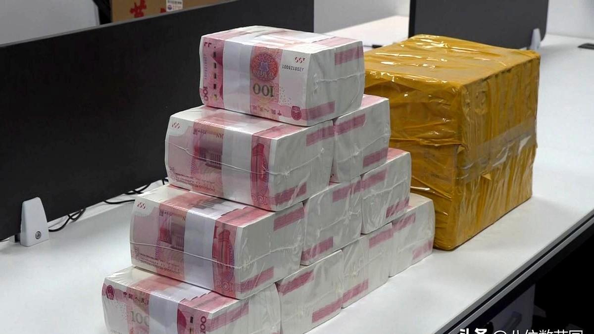 讲实话，如果你有100万存款，你就是有钱人。

你发现没，现在的人账户里但凡有点