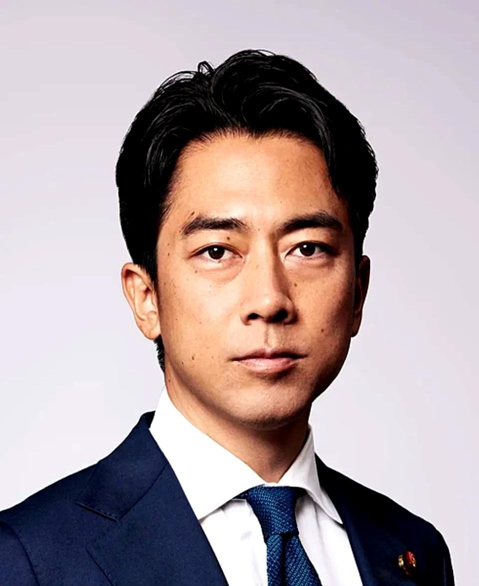 哎，你听说没？日本那个防卫相小泉进次郎，这不马上要去美国了嘛，行程都公布了，下周