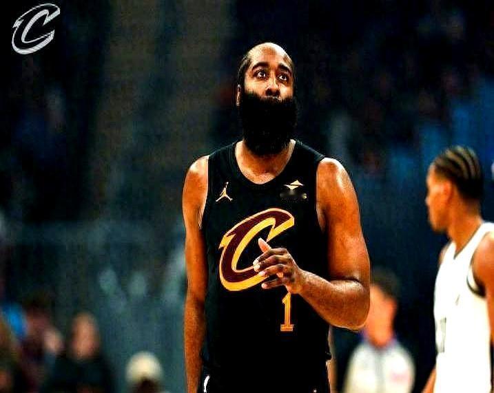 6投6中，28分钟打卡，球队狂胜28分。哈登一来，骑士队摊牌了。
 
米切尔再也