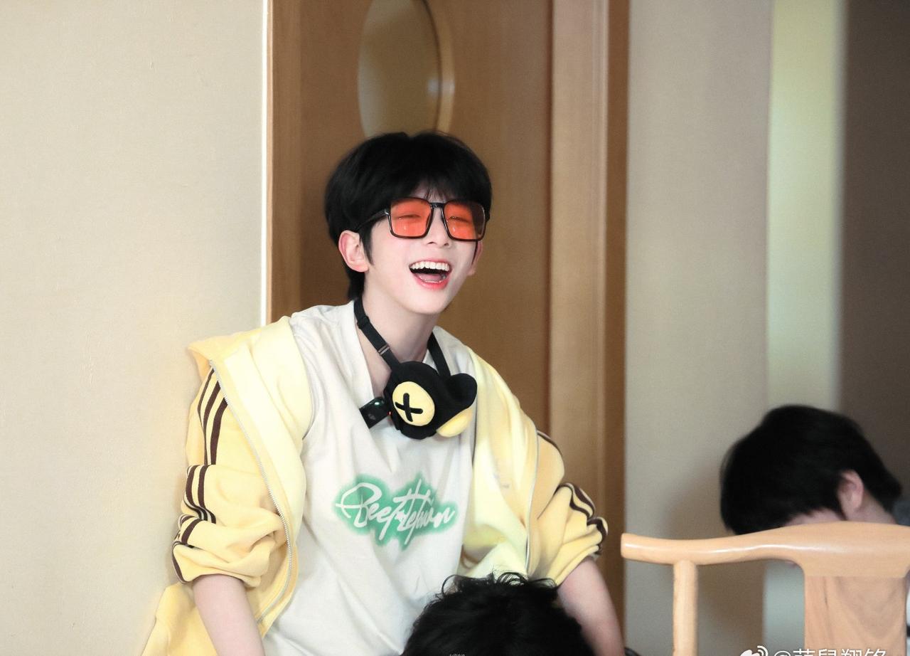 陈浚铭 萌萌的奶黄包，好可爱啊！爱了爱了😍
陈浚铭四代第一门面@TF家族-陈浚